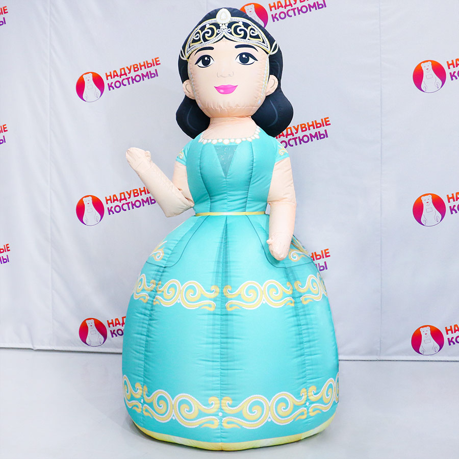 Пневмокостюм татарской девушки в национальном платье